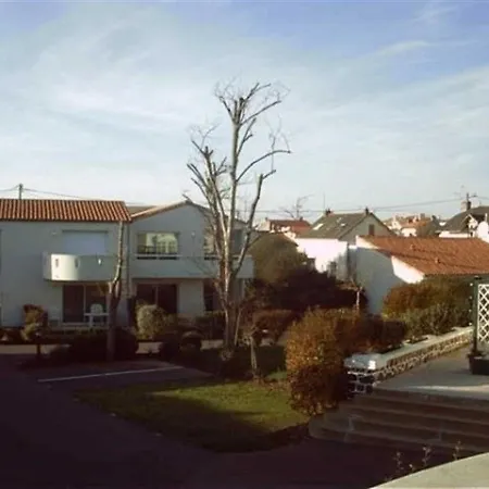 Appartement T3 Calme Avec Balcon A 900M De La Mer Et Commerces A 500M - Fr-1-331-59 * Château-dʼOlonne